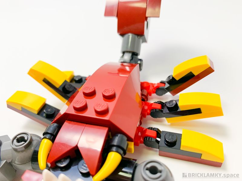 「レゴ クリエイター ファイヤー・ドラゴン 31102」のサソリの脚の動き