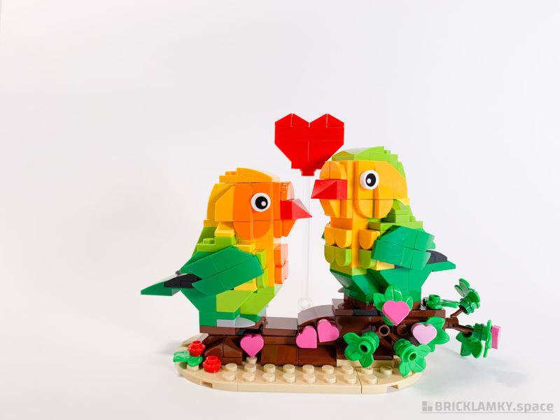 レゴ40522バレンタインラブバードの完成品