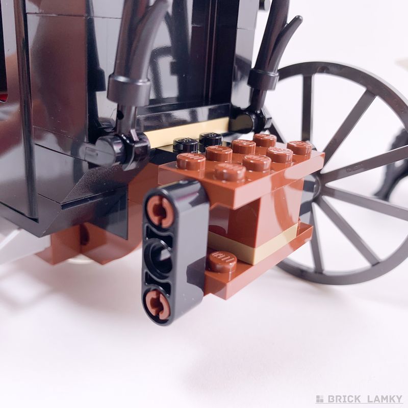 「レゴ グリンデルバルドの脱走（75951）」の車輪の接合部分