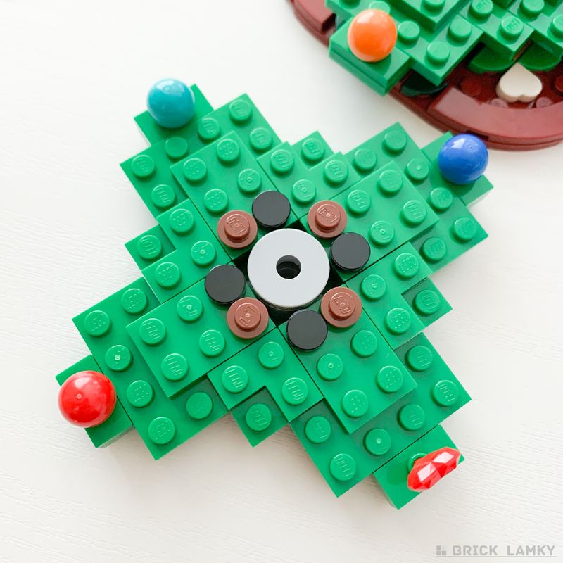 「レゴ クリスマスツリー 40573」の中サイズの組立の様子１