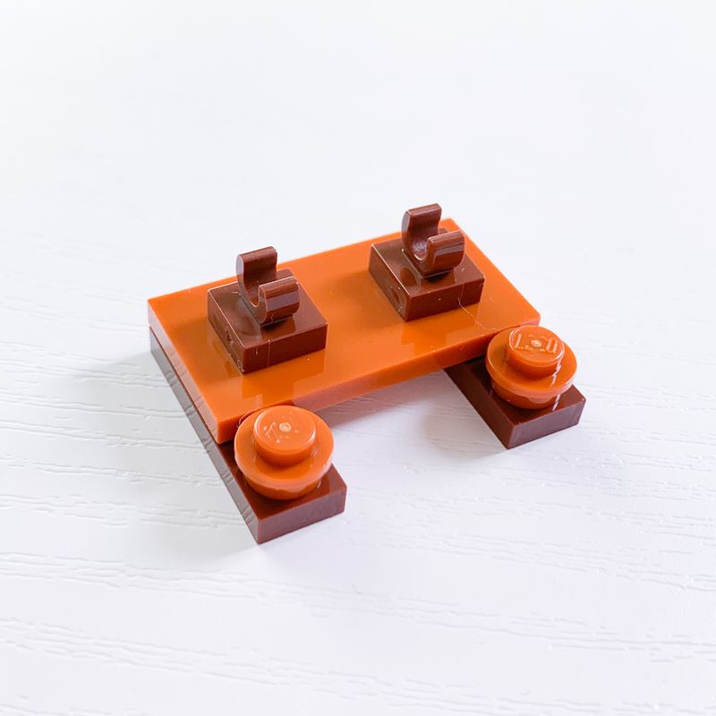 「レゴ（LEGO）ハリーポッター 30392 ハーマイオニーの勉強机」の机の組立２
