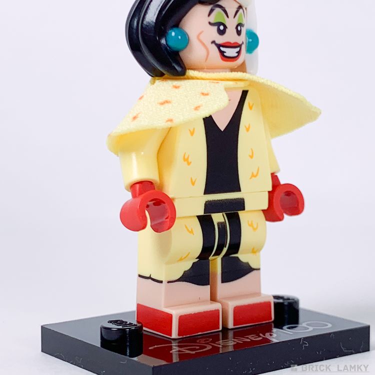 「レゴ ミニフィギュア ディズニー100（71038）」のクルエラの服の正面