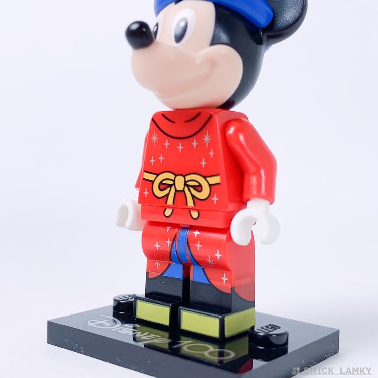 「レゴ ミニフィギュア ディズニー100（71038）」のミッキーの服の正面