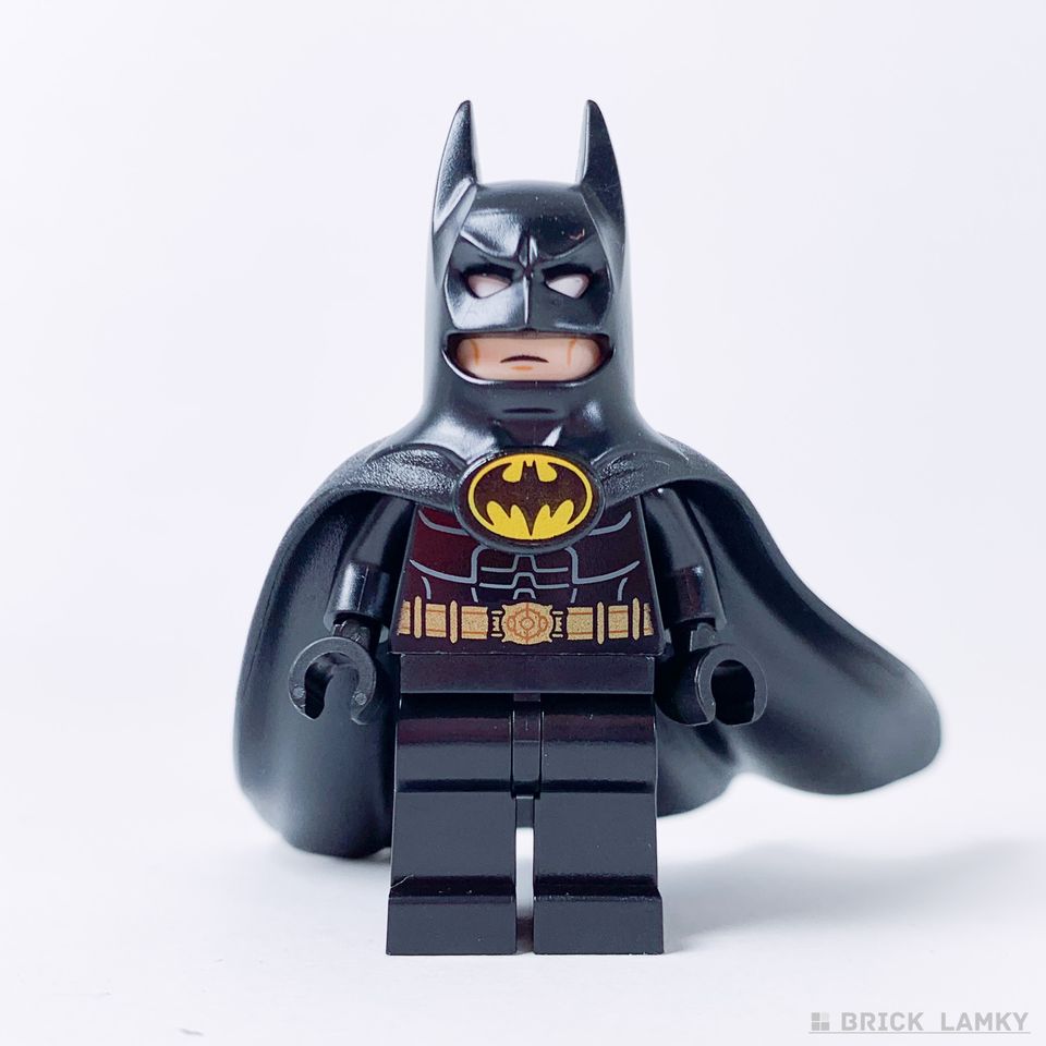 レゴ DC バットマン1992（30653）のバットマンのミニフィグ（正面）