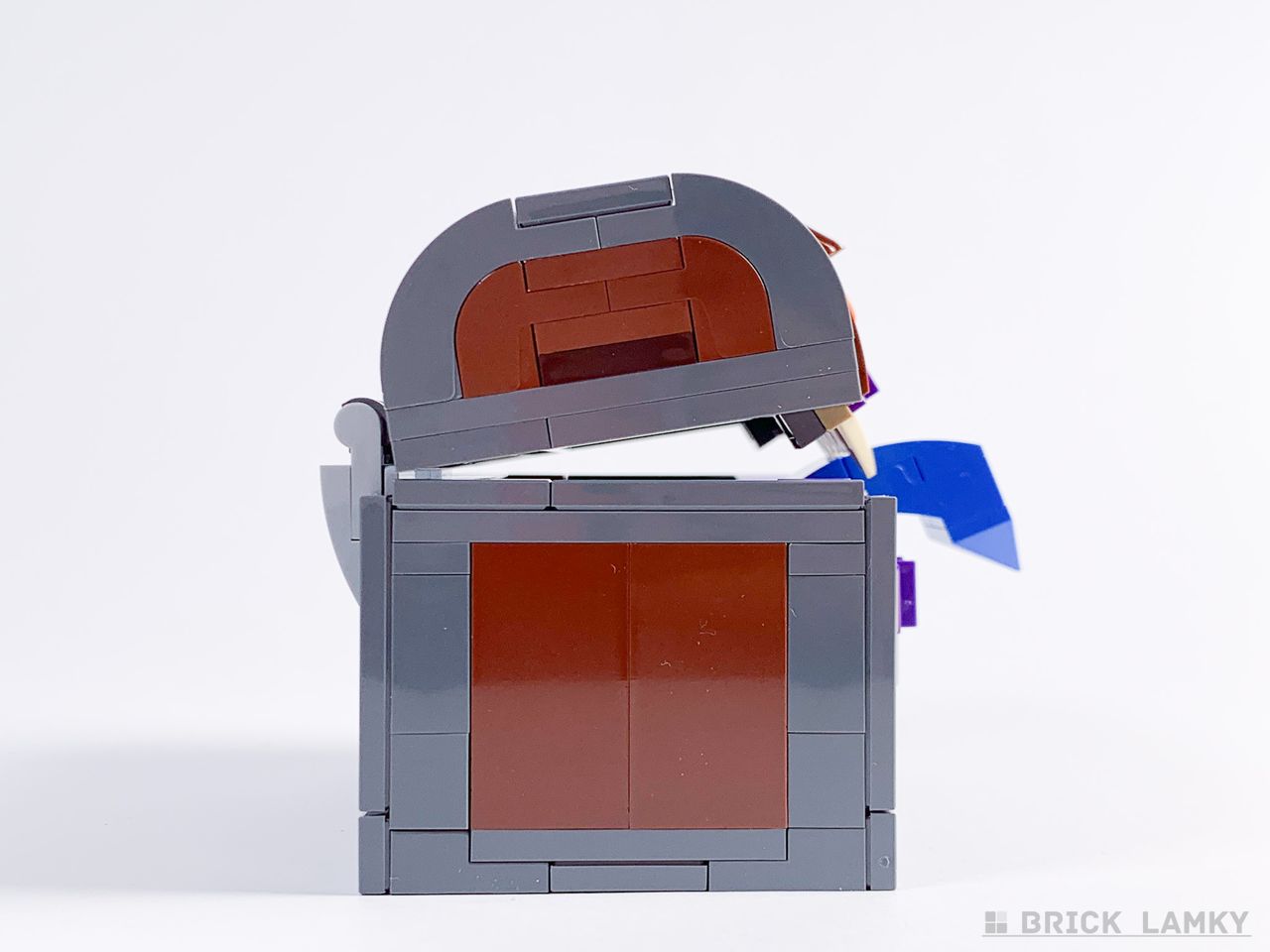 レゴ ミミックのダイスボックス（5008325）の側面