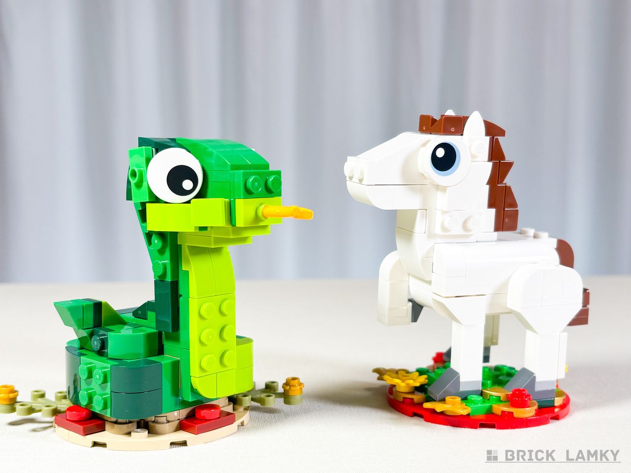 レゴ うま年(40779)とへび年(40707)