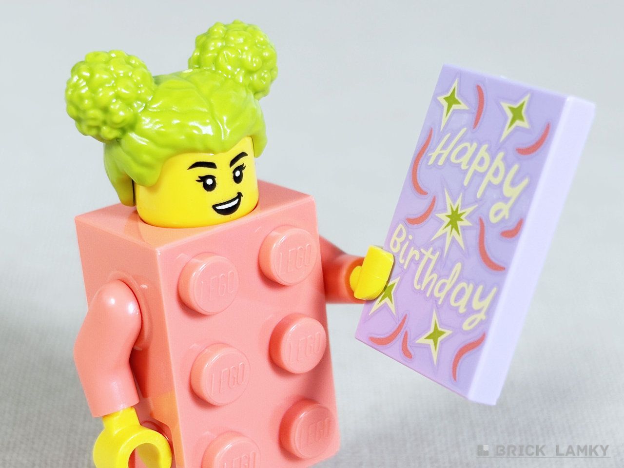 2026年2月のBAM新パーツのブロック人間と誕生日プレート